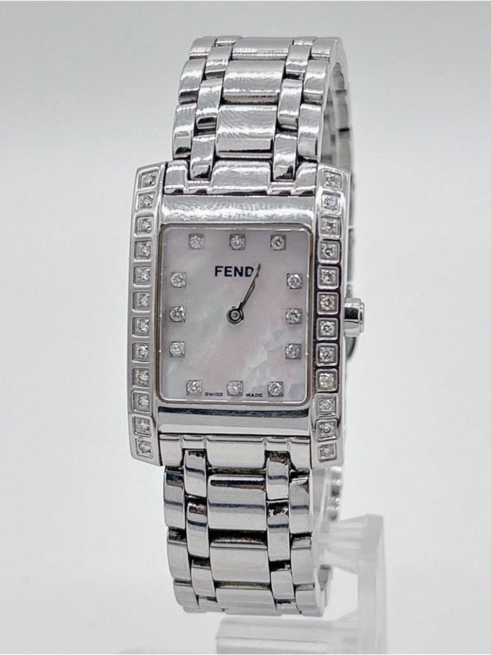 Fendi 7000L Classico Watch Shell Dial Diamond Bezel Silver - RARE, VINTAGE $950 - Picture 1 of 6
